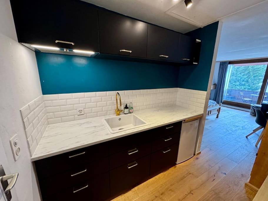 Modern Laax Apt, Swimming Pools, Wellness & Tennis Buitenkant foto
