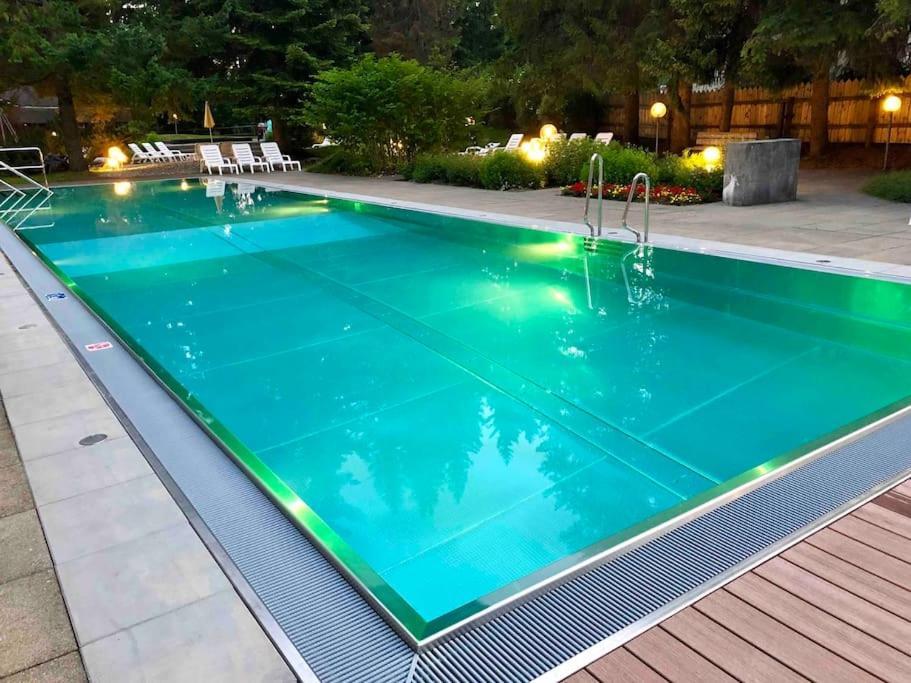 Modern Laax Apt, Swimming Pools, Wellness & Tennis Buitenkant foto